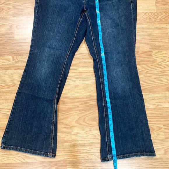 Lane Bryant Tighter Tummy Technology High Rise Bootcut Jeans Sz 14 Short Stretch - Picture 11 of 12